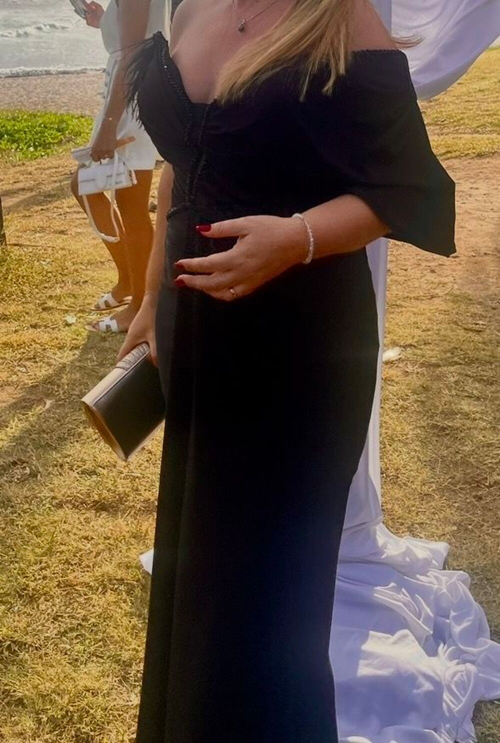 Tr&egrave;s belle robe de soir&eacute;e, taille M Vêtements