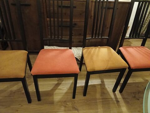 4 chaises en bon état 65 Saint-Michel-sur-Orge (91)