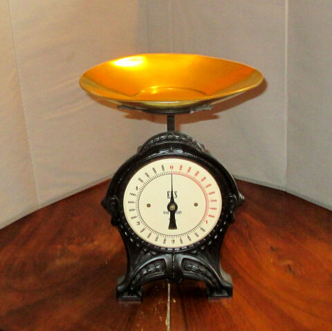 Balance mnagre EKS fonte (Troc possible) 45 Saint-lix-le-Chteau (31)