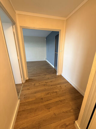  Appartement � louer 4 pi�ces 84 m�