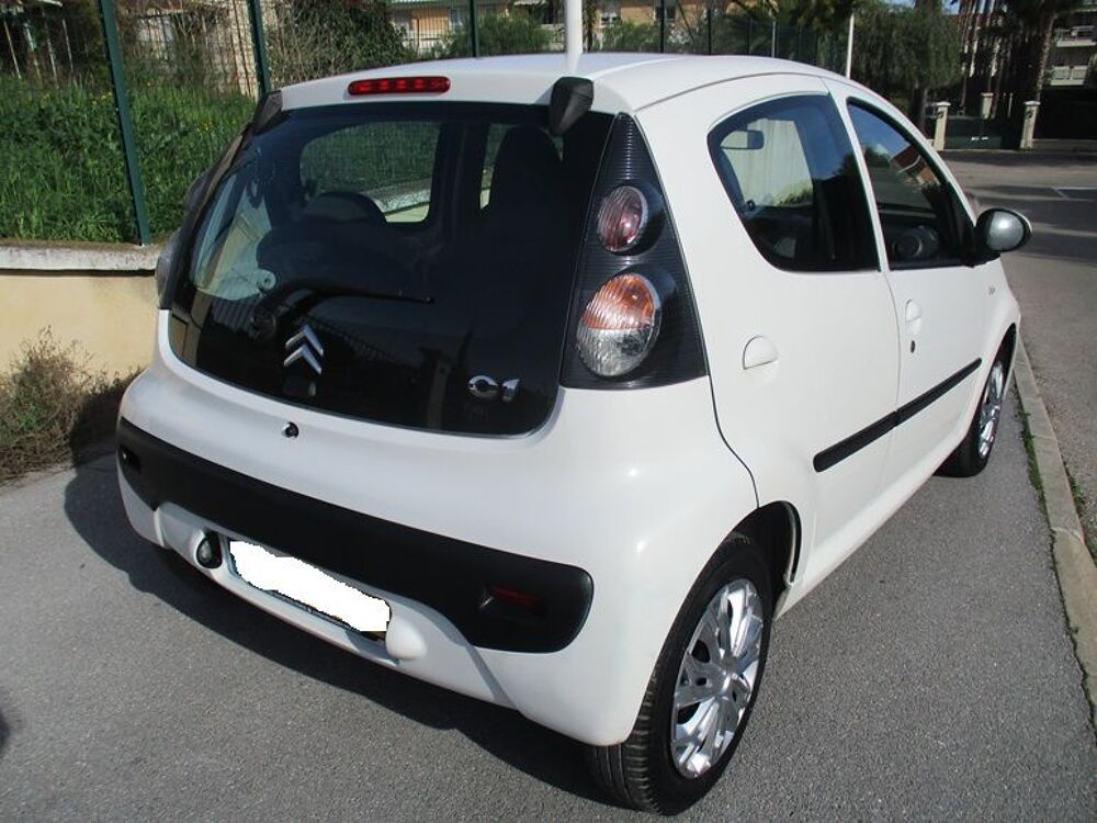C1 1.0i 2006 occasion 06600 Antibes