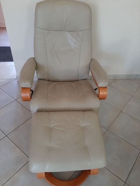 Fauteuil Relax et Pouf 89 Pouancé (49)