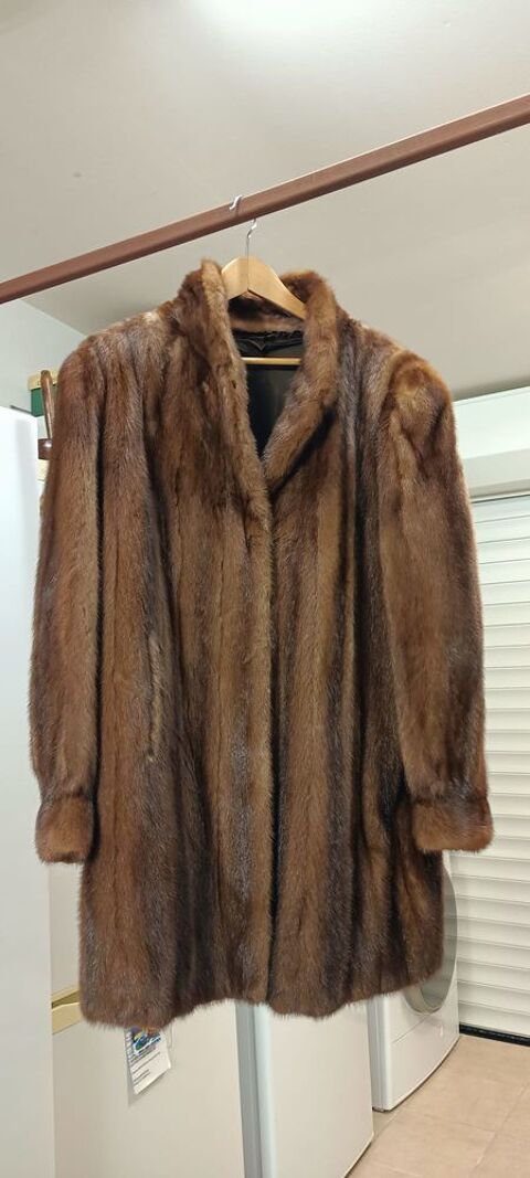 Manteau de vison  499 Saint-Laurent-de-la-Salanque (66)