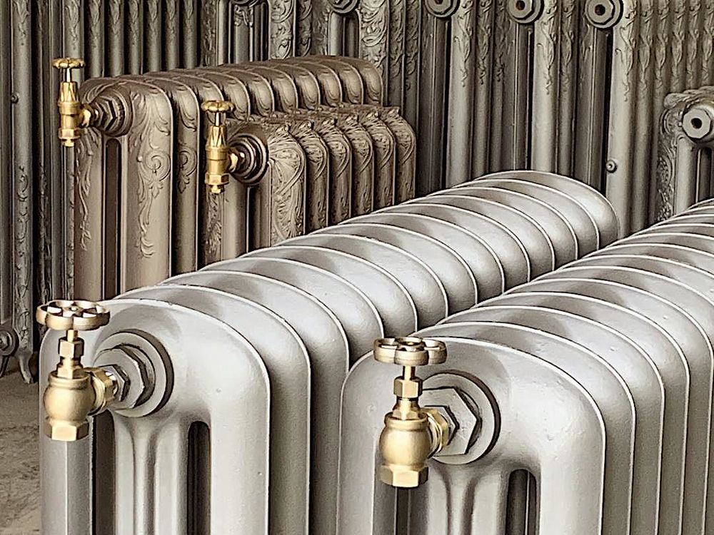 Radiateur fonte fleuri 1900 Décoration
