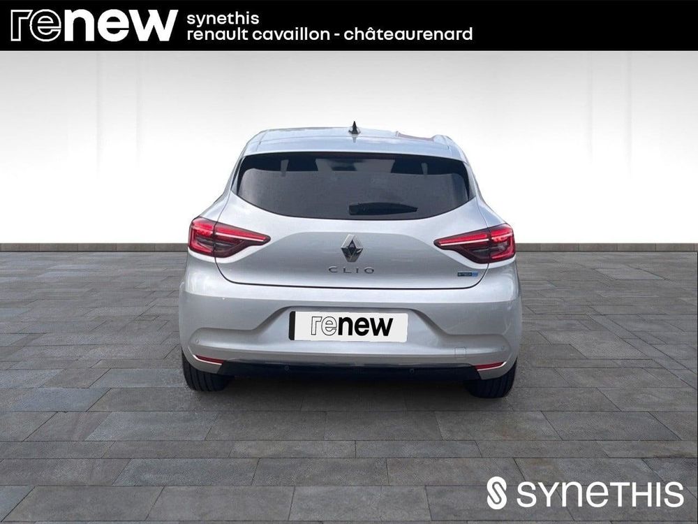 Clio V Clio E-Tech 140 - 21N Initiale Paris 2022 occasion 84300 Cavaillon