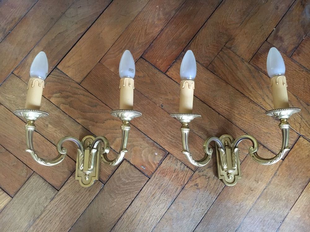 Paire d'appliques en bronze dor&eacute; Décoration