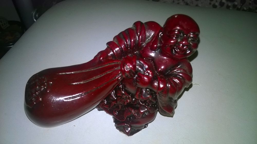 2 Figurines de Bouddha
Violet en Onyx
Excellent etat
1/ 9 Décoration