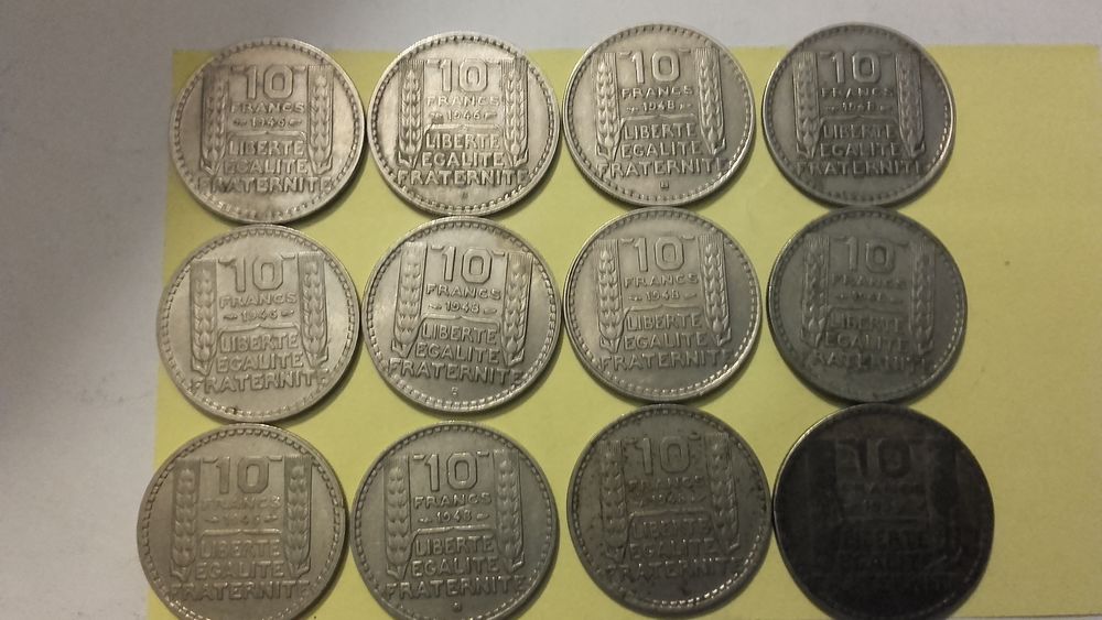 Lot de 12 pi&egrave;ces de 10 Francs Turin . 