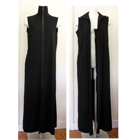 Robe manteau noir YOHJI YAMAMOTO 
T.3 250 Issy-les-Moulineaux (92)
