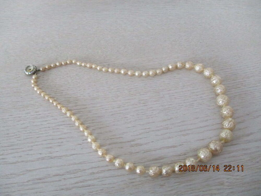 Collier ancien Bijoux et montres