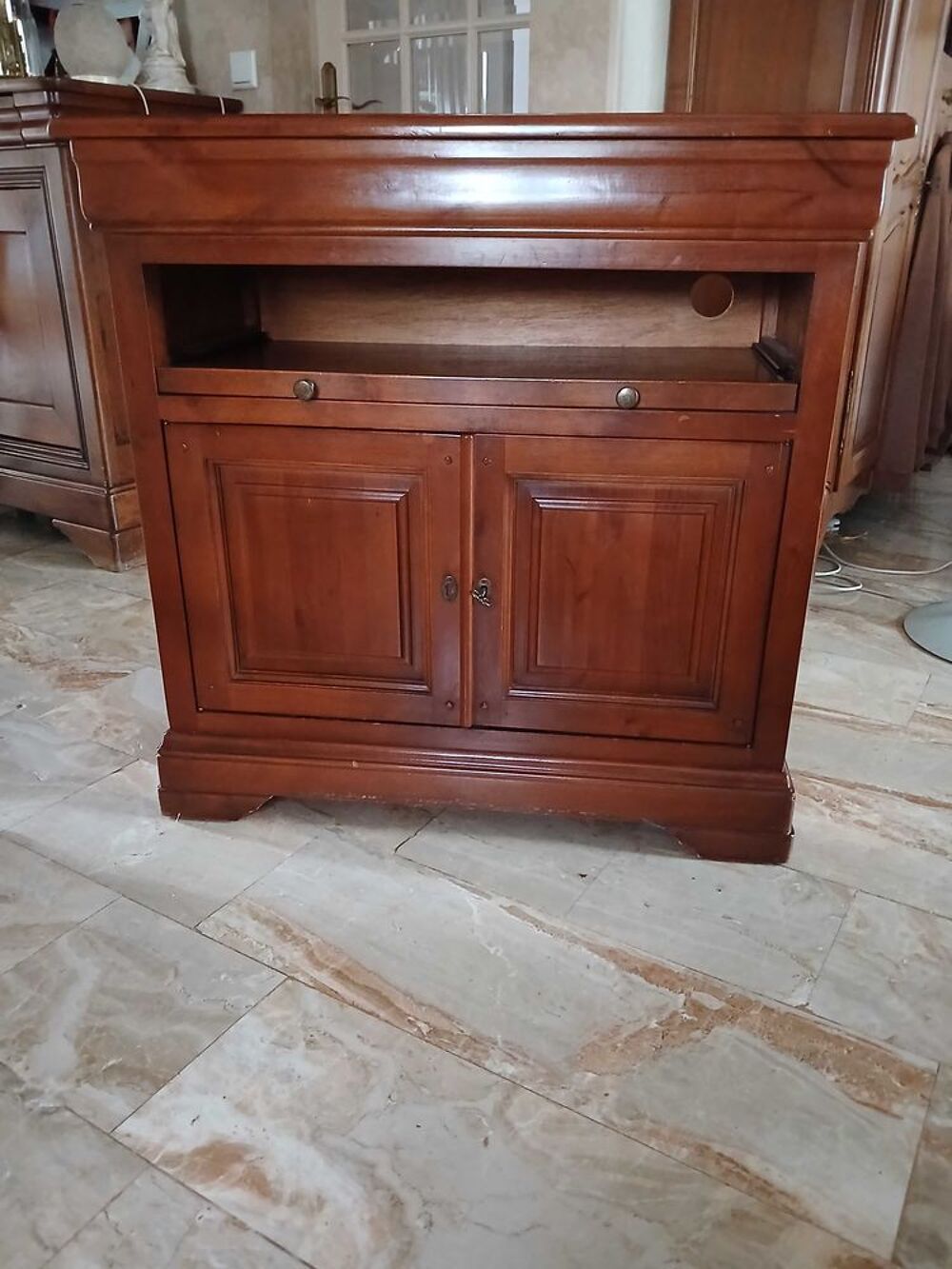 Meuble t&eacute;l&eacute; Meubles