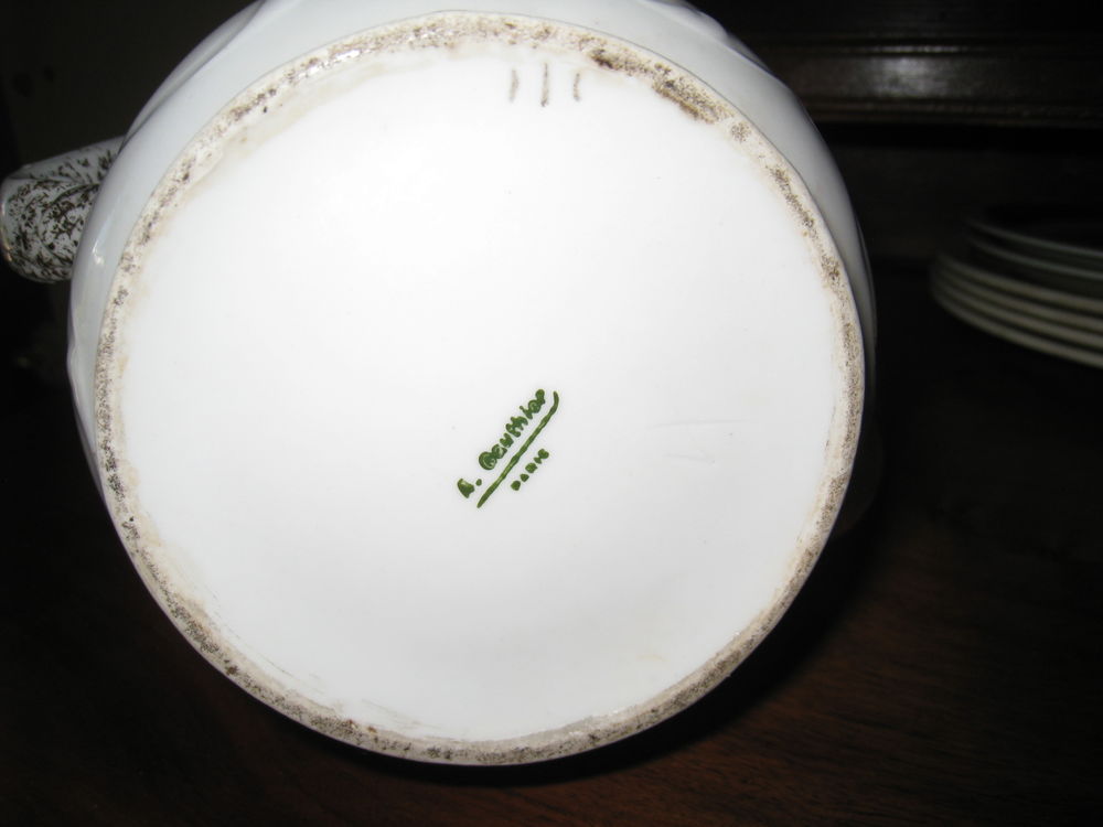 Cafeti&egrave;re A.Gauthier porcelaine fleurs Cuisine