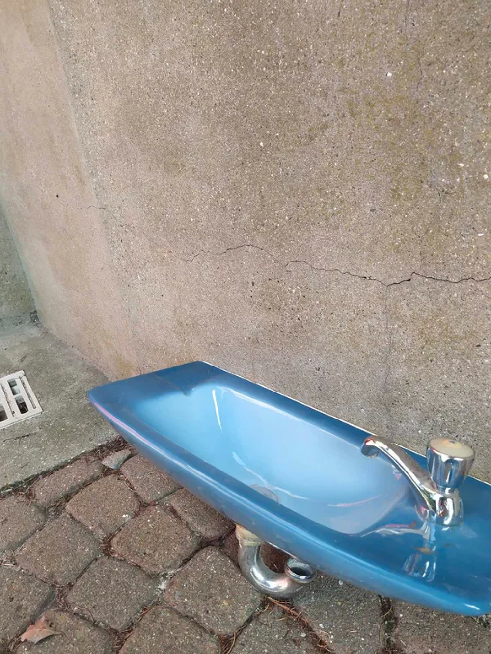 Lavabo &agrave; mains bleu c&eacute;ramique Porcher Bricolage