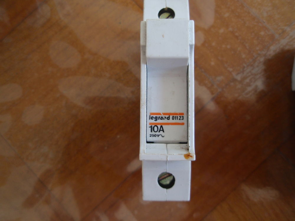 7 porte-fusibles Legrand-Hager Bricolage