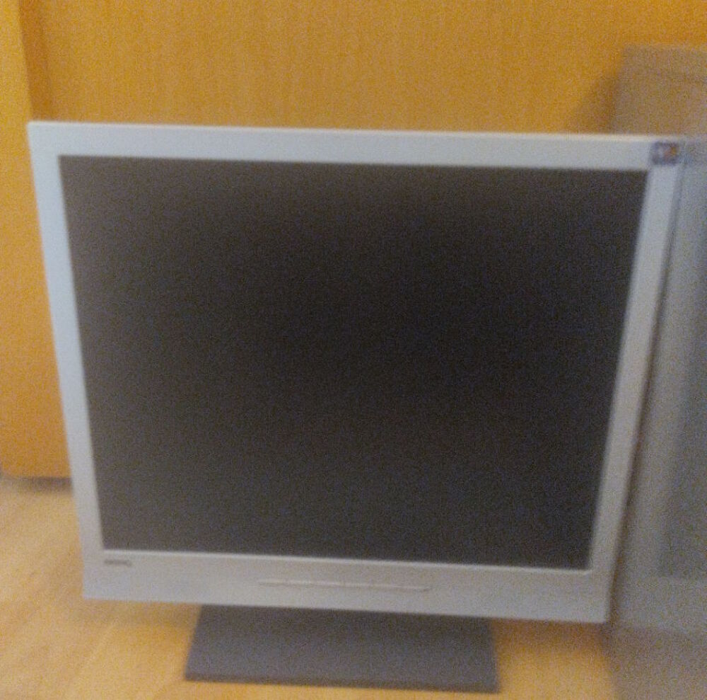 Ordinateur dual core 3ghz,lcd 17" ,ssd 128go+320go,4go ram , Matériel informatique