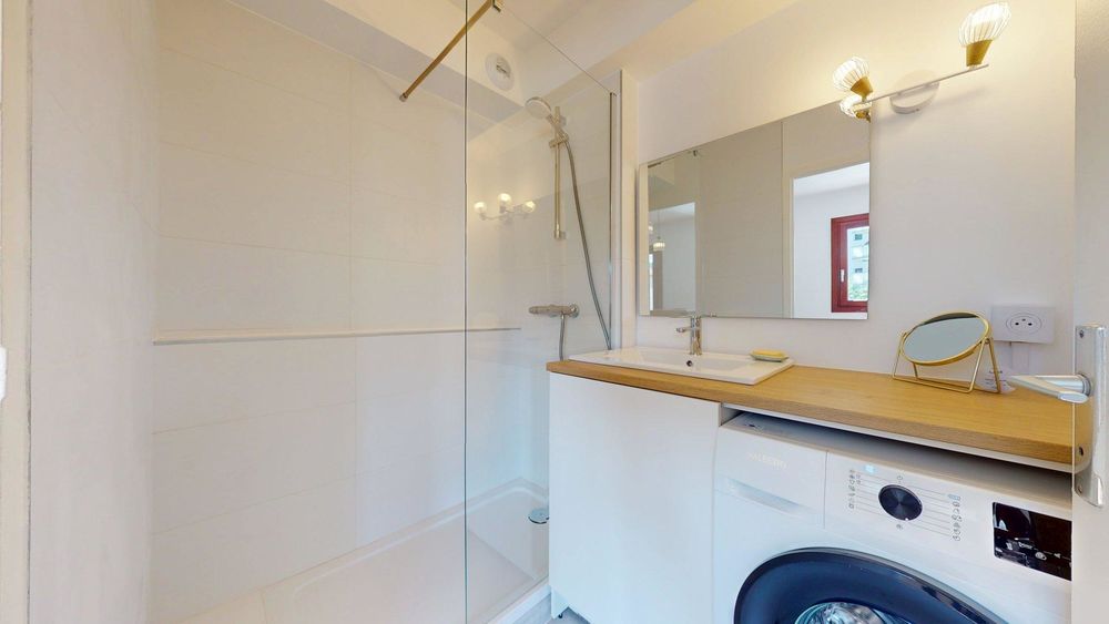 Location Appartement Studio Meublé bien équipé   33 m2 Annecy