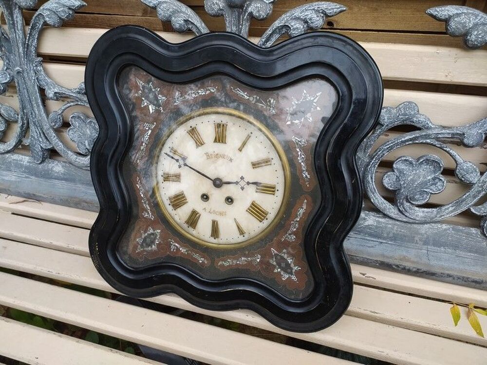 Ancienne Pendule Napol&eacute;on III Marqueterie de Nacre Loches
