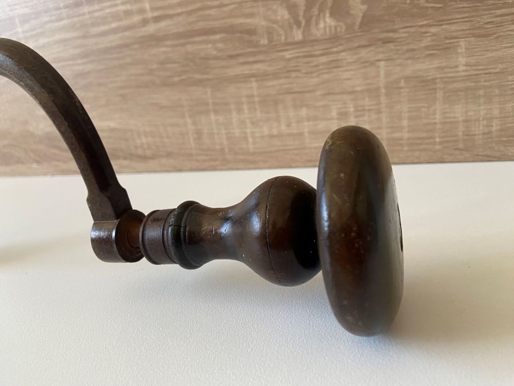 Outil Ancien Artisanal Chignole Vilebrequin Manivelle 1950 