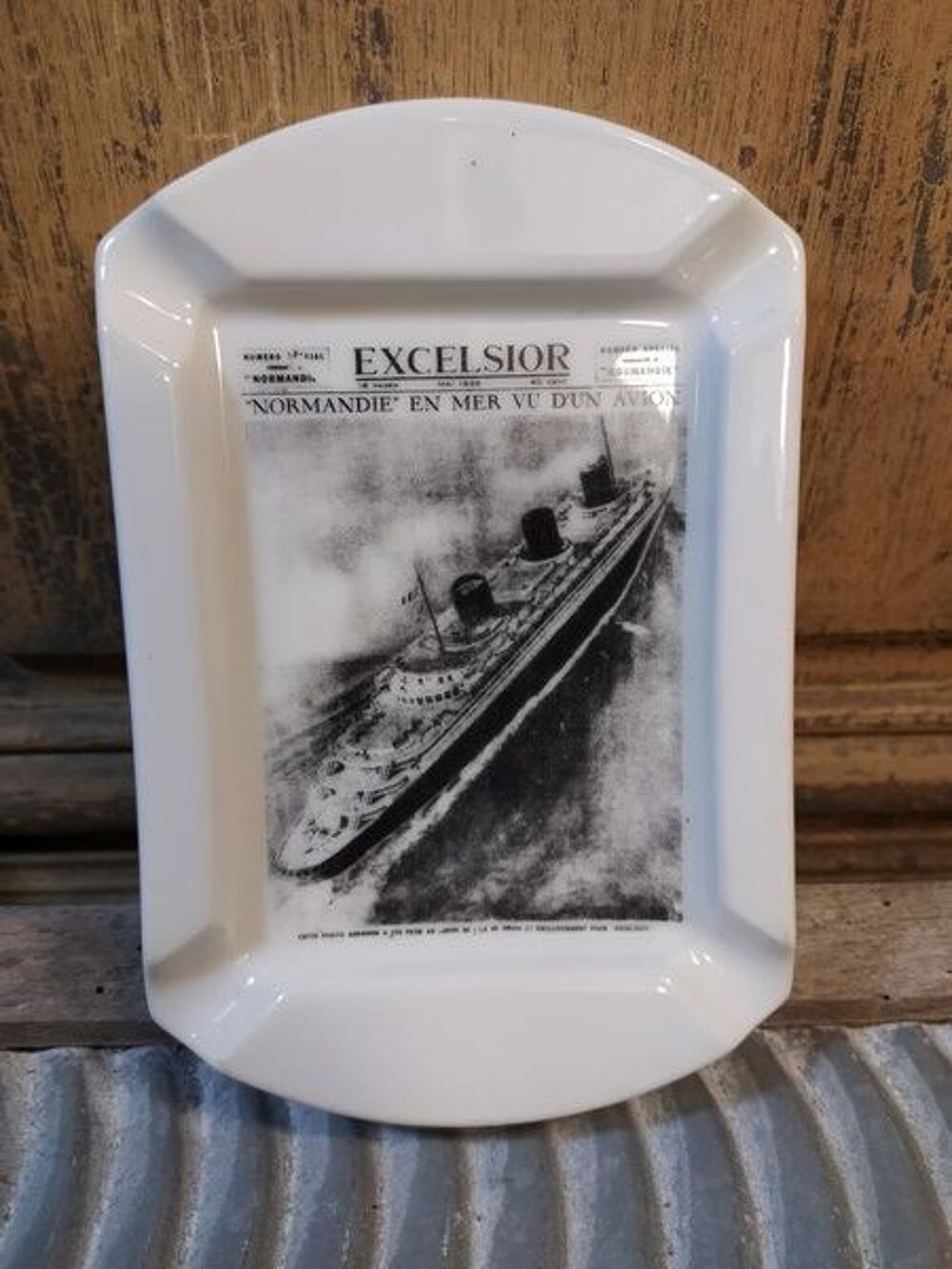 Ancien Cendrier Publicitaire Paquebot Normandie 