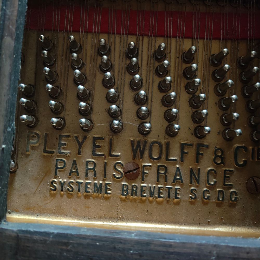 Quart de queue Pleyel Instruments de musique