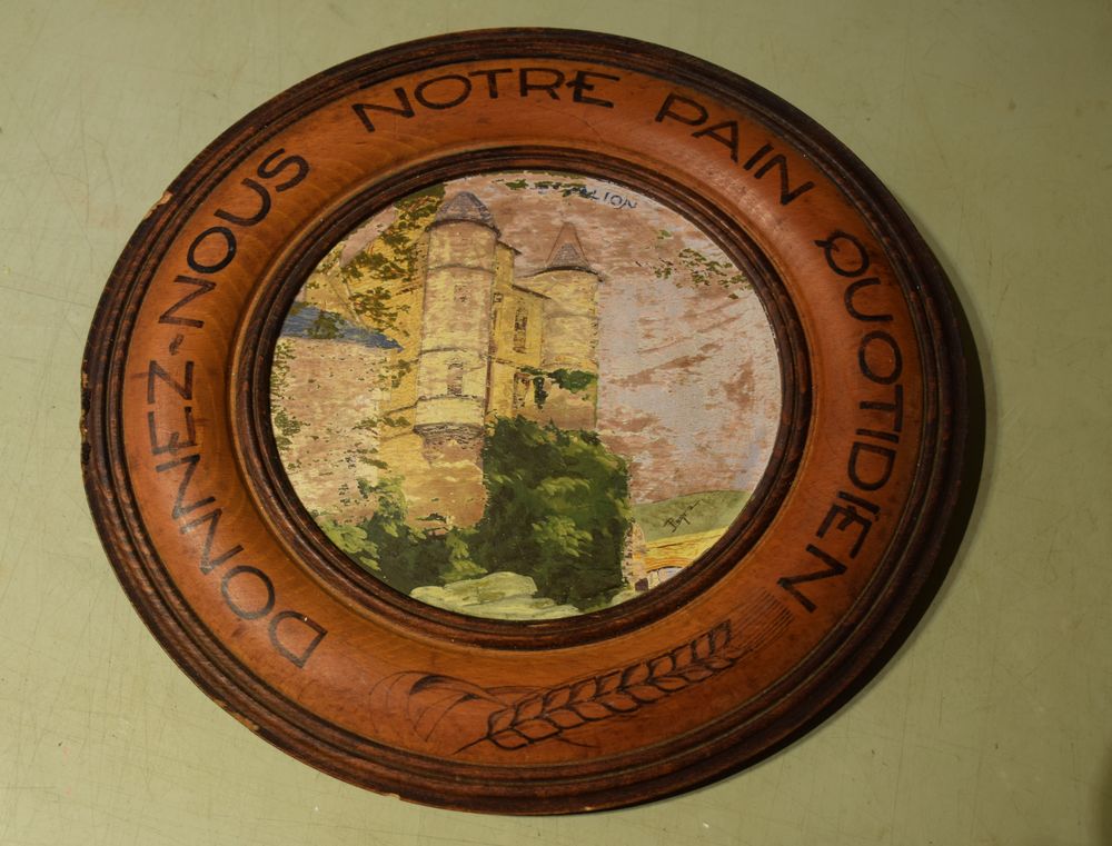 Assiette Bois Ancienne - Palais de Justice Espalion. Décoration