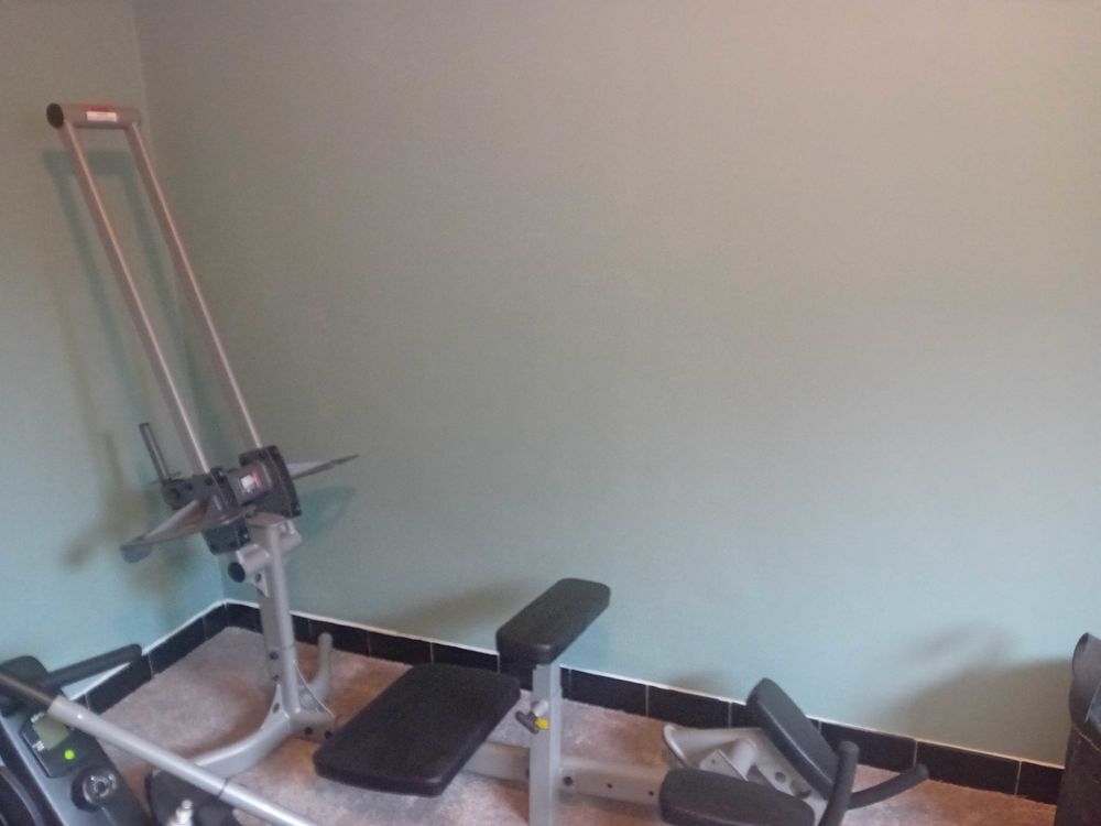 appareil de musculation cuisses fessier Sports