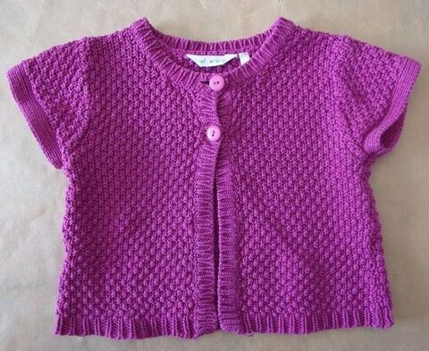 Gilet en taille 4 ans 1 Montaigu-la-Brisette (50)