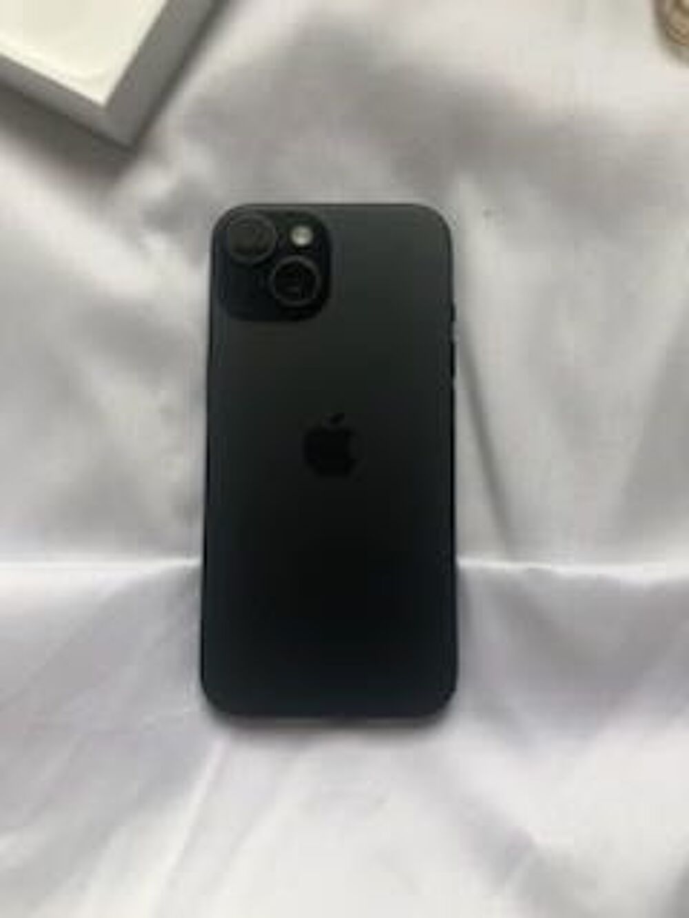 Iphone 15 noir 128go Téléphones et tablettes