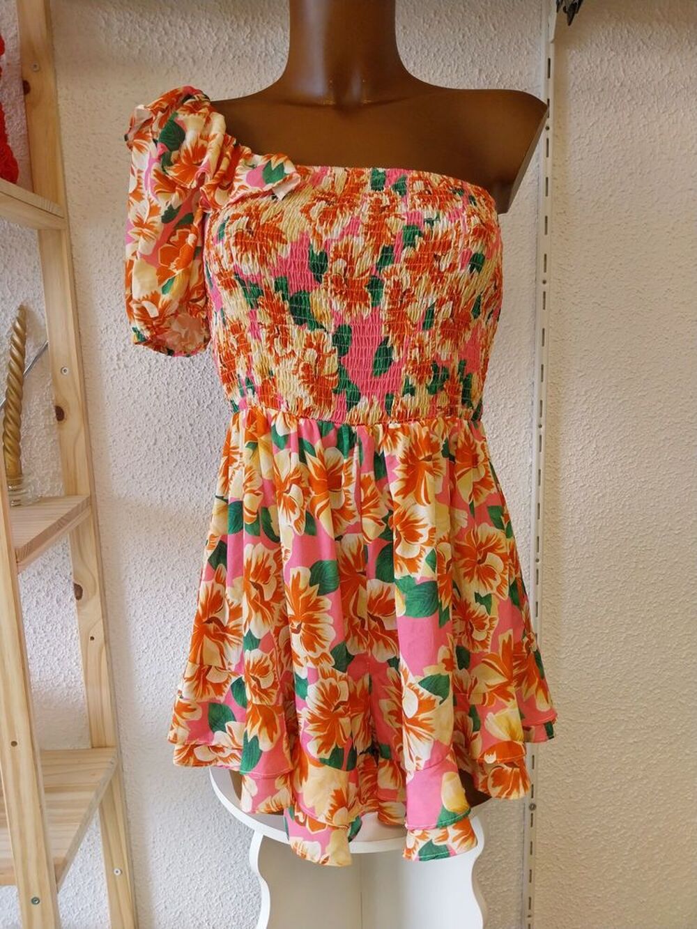 LOT mixte femme +60 pi&egrave;ces ? NEUF (avec et sans &eacute;tique) Vêtements
