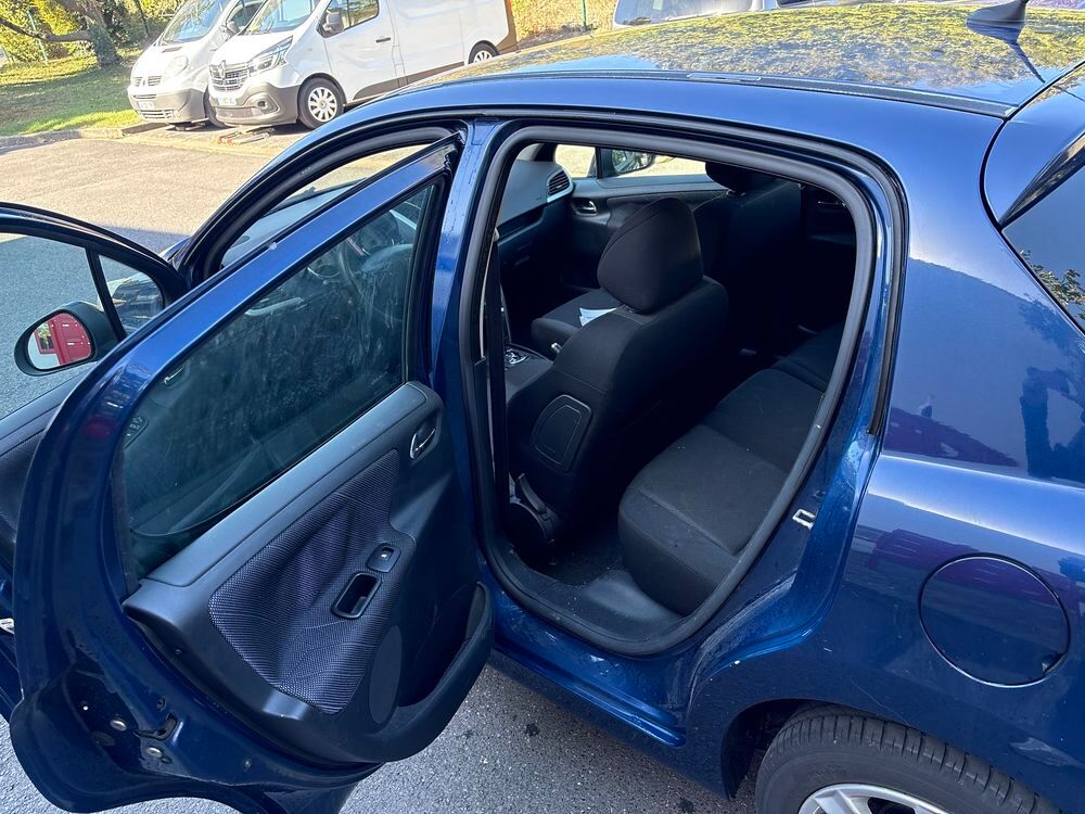 207 PEUGEOT 1.6 16V 120 EXECUTIVE BVA 5P 2008 occasion 95610 &Eacute;ragny