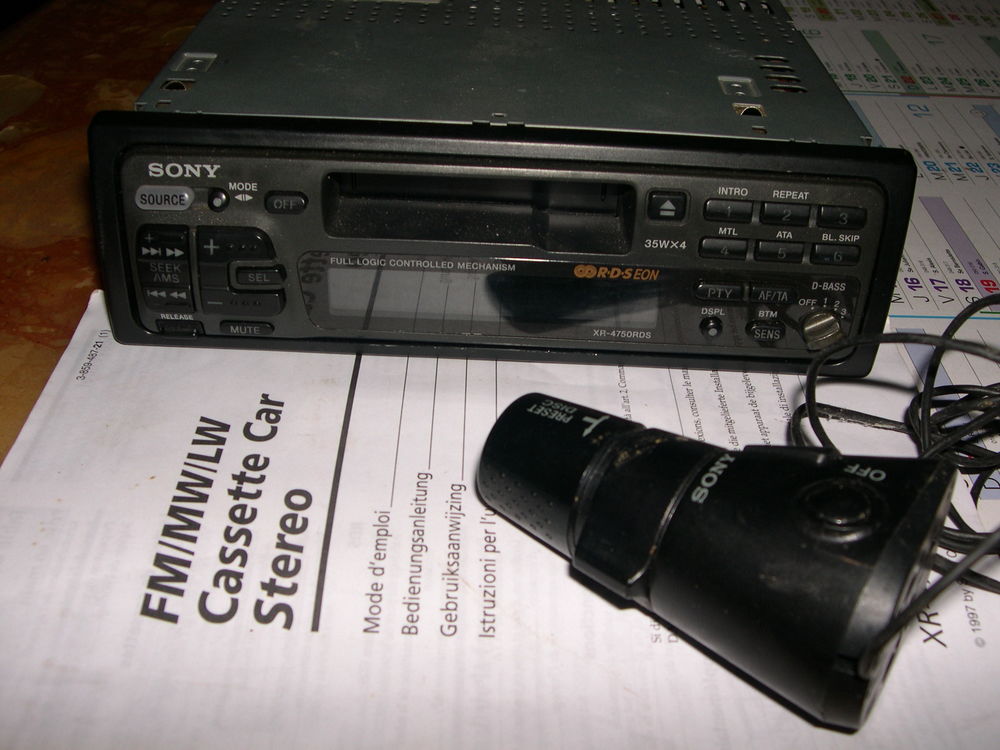 AUTO-RADIO CASSETTES Photos/Video/TV