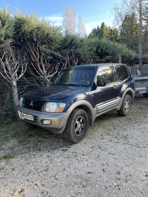 Mitsubishi Pajero court 3.2 DI-D El&eacute;gance A 2003 occasion Saint-&Eacute;tienne-les-Orgues 04230