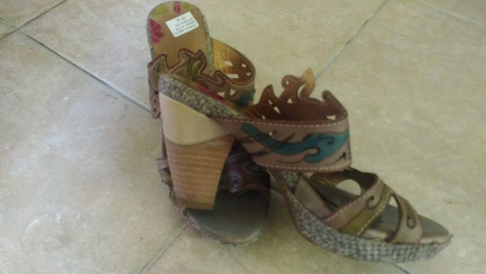 originales chaussures marque Laura Vita, belle qualit&eacute; Chaussures