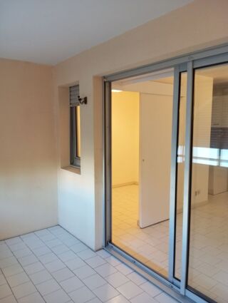  Appartement à louer 2 pièces 32 m²
