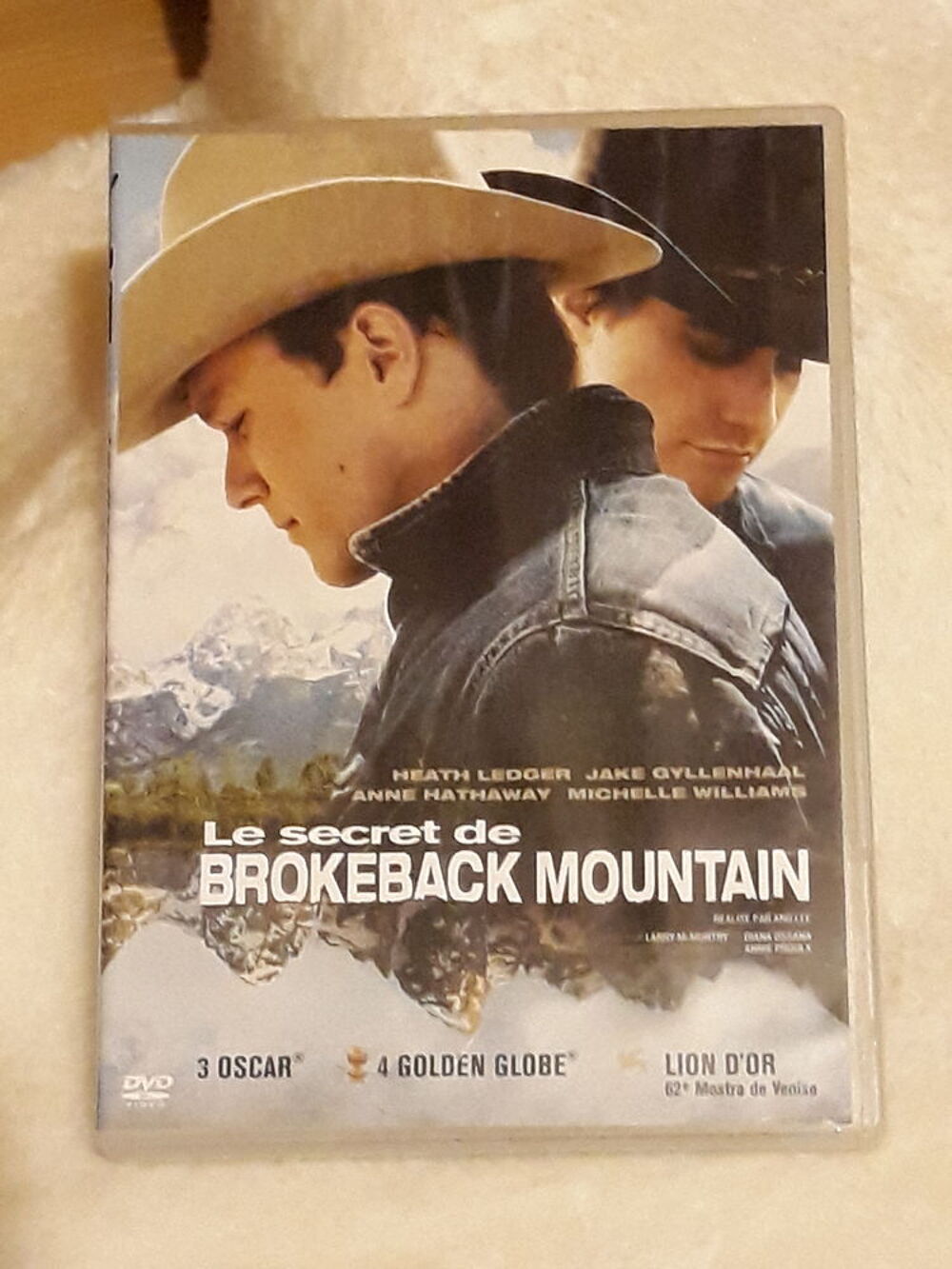 DVD &quot;Brokeback Mountain&quot; - 3 Oscar, 4 Golden et Lion d'Or DVD et blu-ray