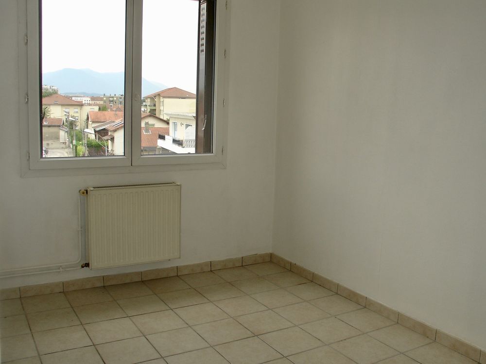 Location Appartement APPRTEMENT 3 PIECES +CUISINE 46 M2 Fontaine