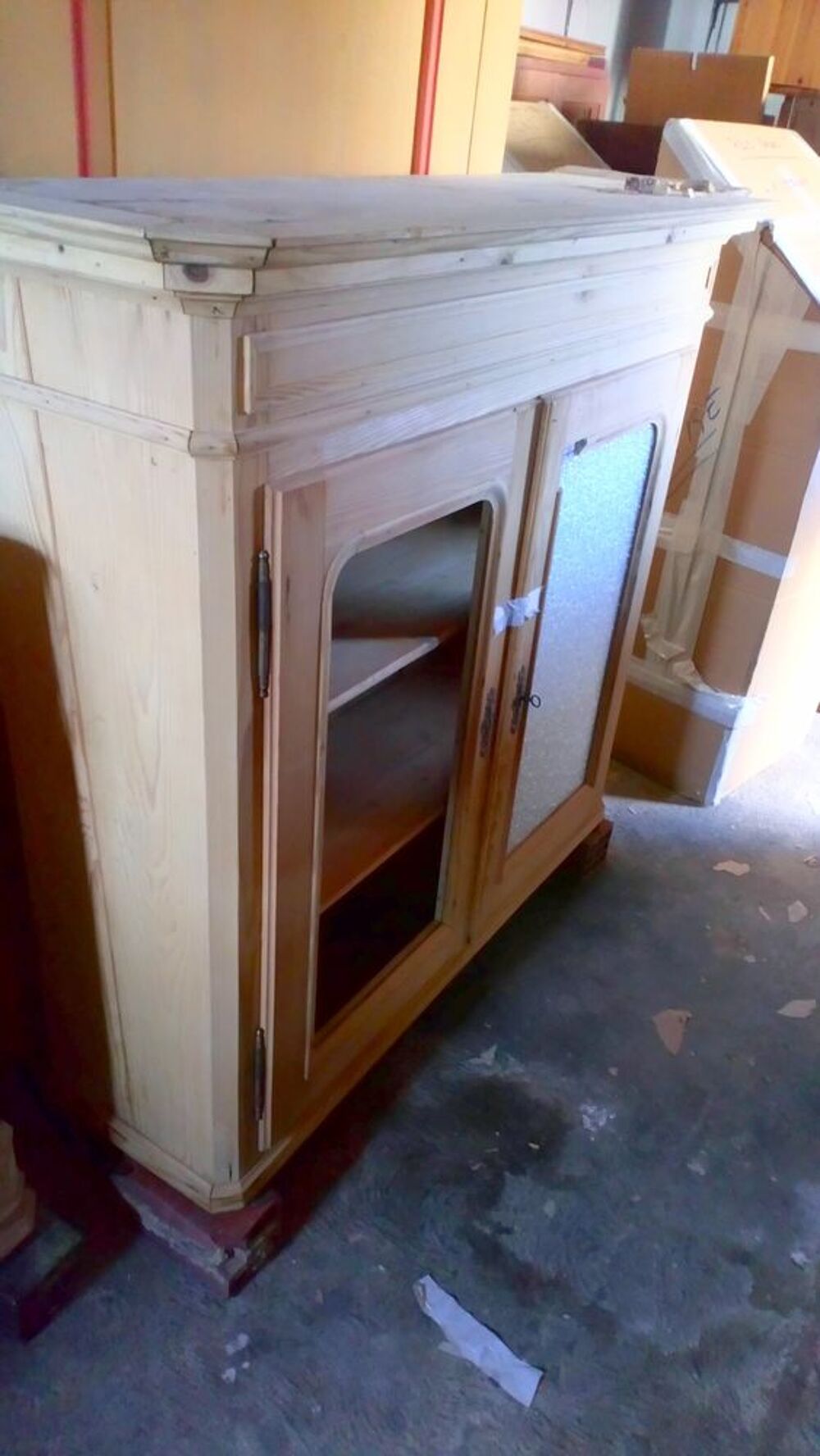 MEUBLE EN SAPIN ANCIEN DOUBLE CORPS A RESTAURER Meubles