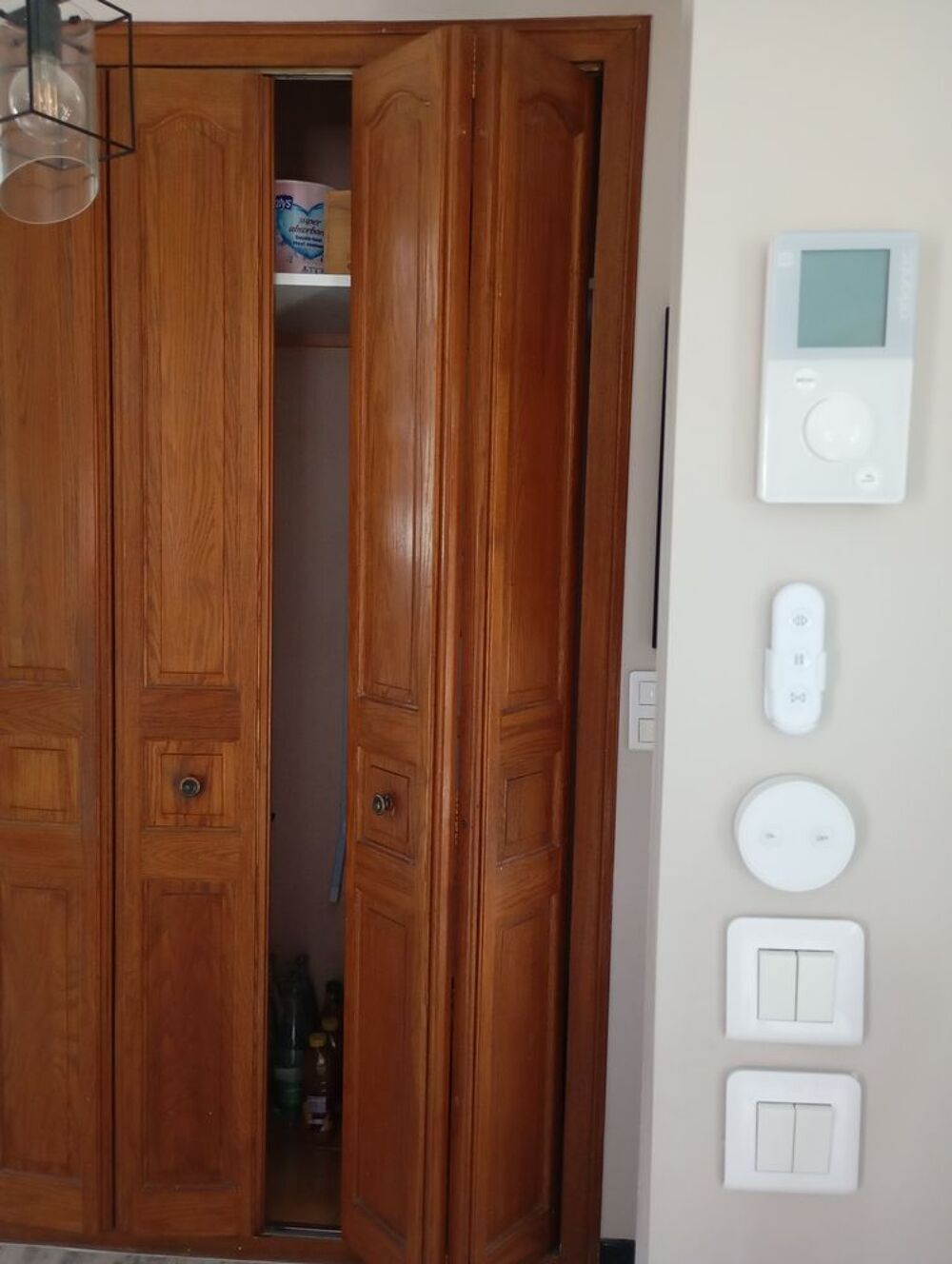 PORTES KZ EN CHENE MASSIF
Meubles