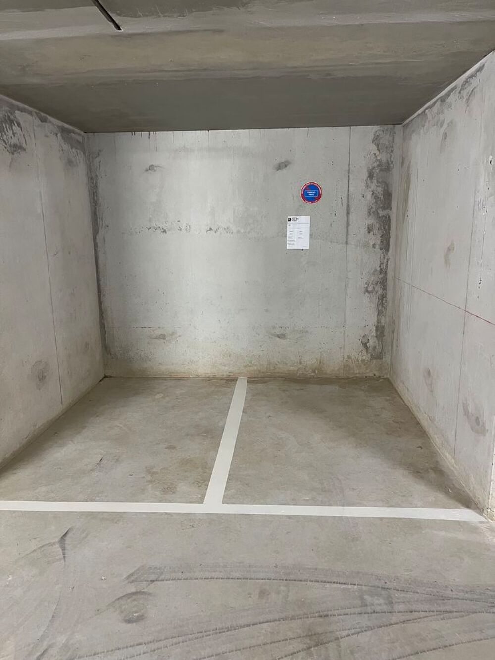 Vente Parking/Garage ?? ? Lot de 2 parking moto sécurisées 13008 ? Marseille 8