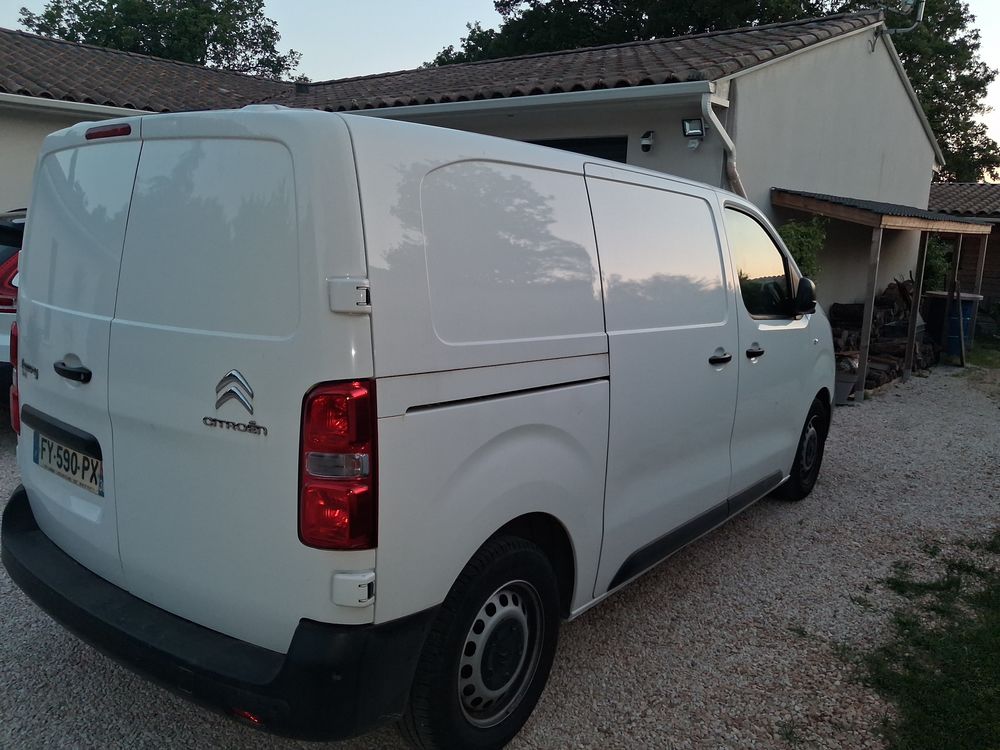 Jumpy JUMPY CAB APPROFONDIE M BLUEHDI 120 BVM6 DRIVER 300 NM 2021 occasion 30700 Arpaillargues-et-Aureillac