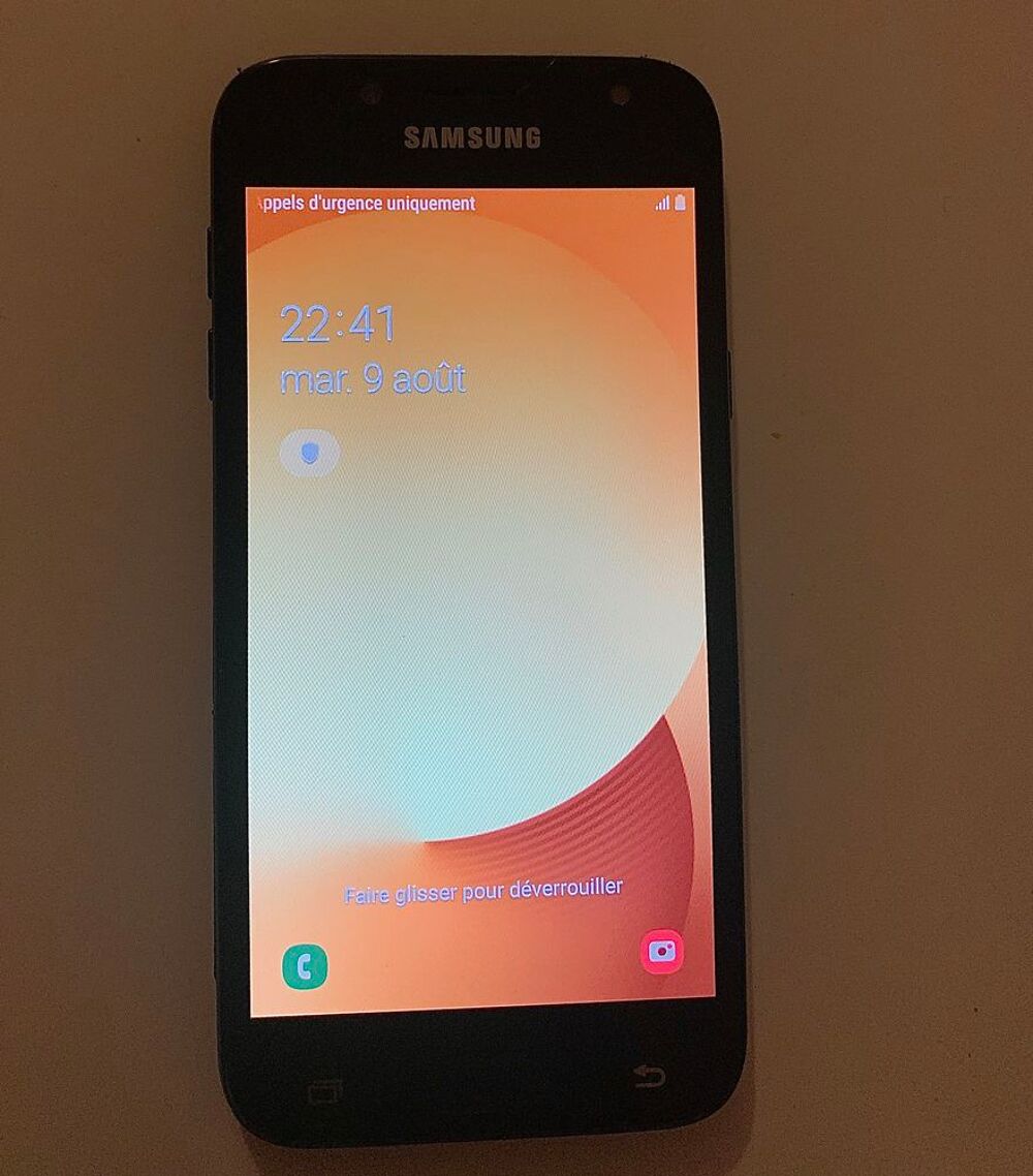 Samsung j5 2017 ( j5 pro) tr&egrave;s bon &eacute;tat et tr&egrave;s bon prix Téléphones et tablettes
