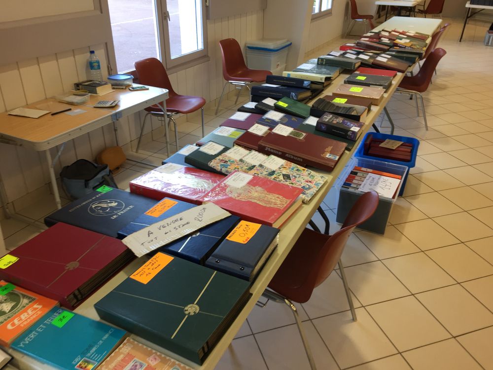 1 lot de 78 albums de timbres 52000 pieces 