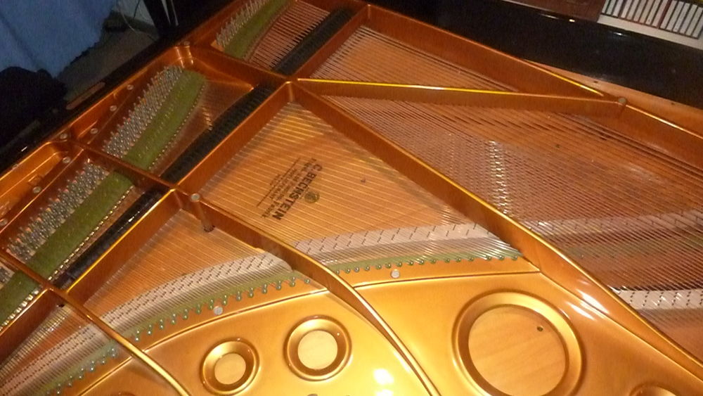 magnifique piano demi queue C.Beschtein B 203 de 1980 Instruments de musique