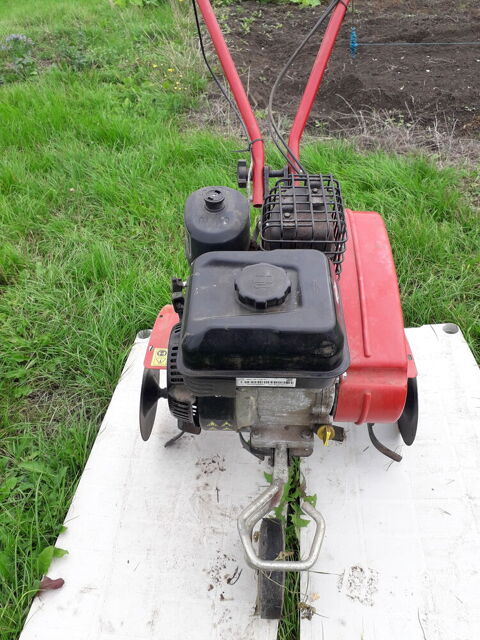  Motobineuse Briggs et Straton 5cv Stafor . Wicres (59)
