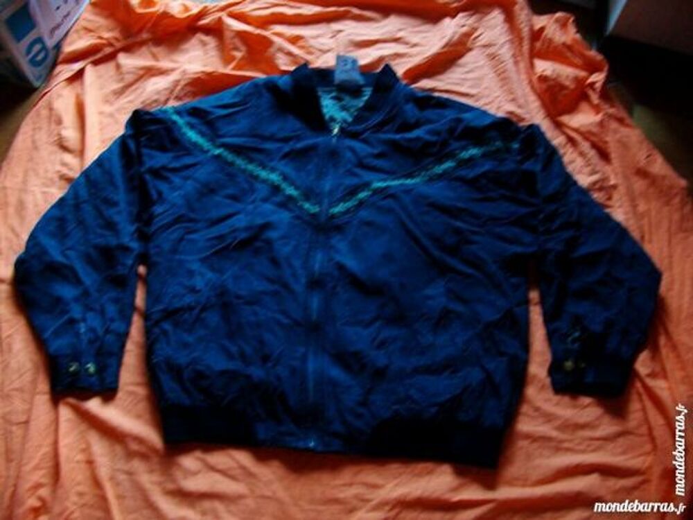 Vestes et Blousons Taille 42/44 + T44 + TL + T3 Vêtements