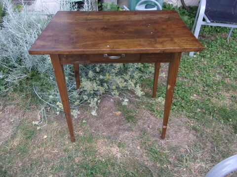 petite table bois 25 Paizay-Naudouin-Embourie (16)