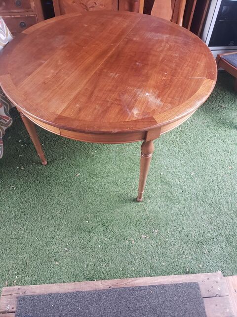 Table bois 150 Solli�s-Pont (83)