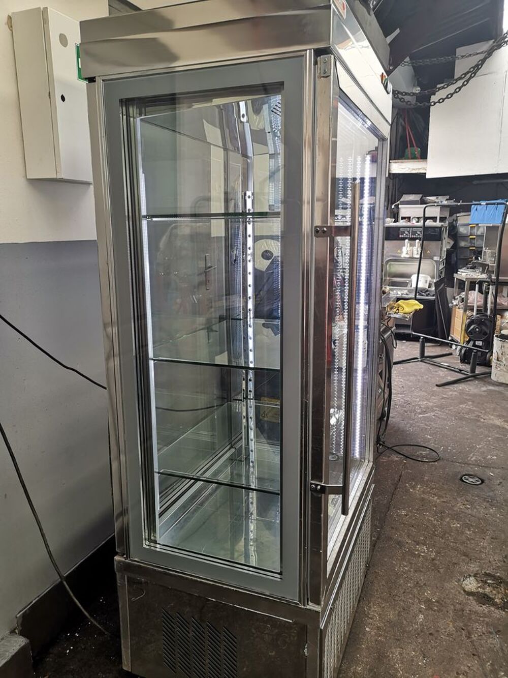 VITRINE POSITIVE REFRIGEREE Electroménager