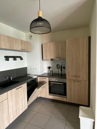  Appartement à louer 4 pièces 89 m² Saint-julien-en-genevois