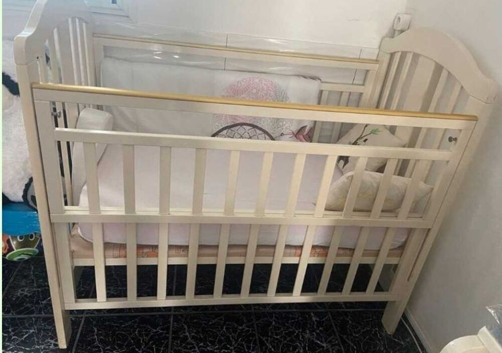 Berceau b&eacute;b&eacute; + sommier, sans matelas Puériculture